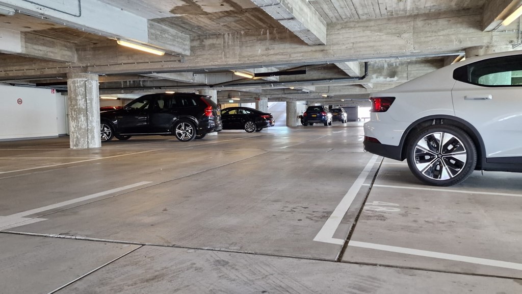 Garage met betonconstructie.jpeg